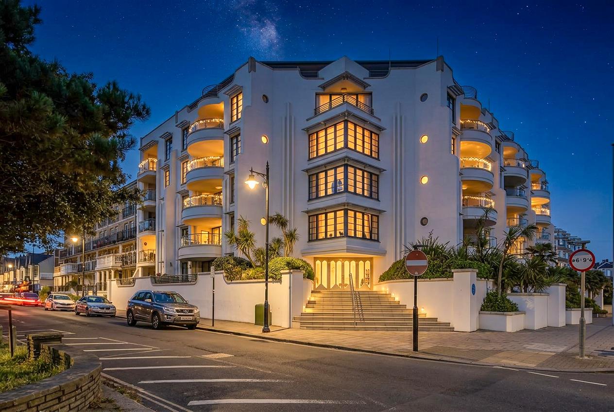 Flat - Purpose Built | Steyne Gardens, Worthing, BN11 | For Sale
